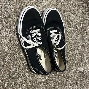 COPY - Black and white authentic vans